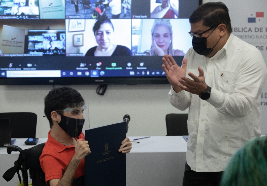 Mujeres cineastas destacan en concurso de fondo cine