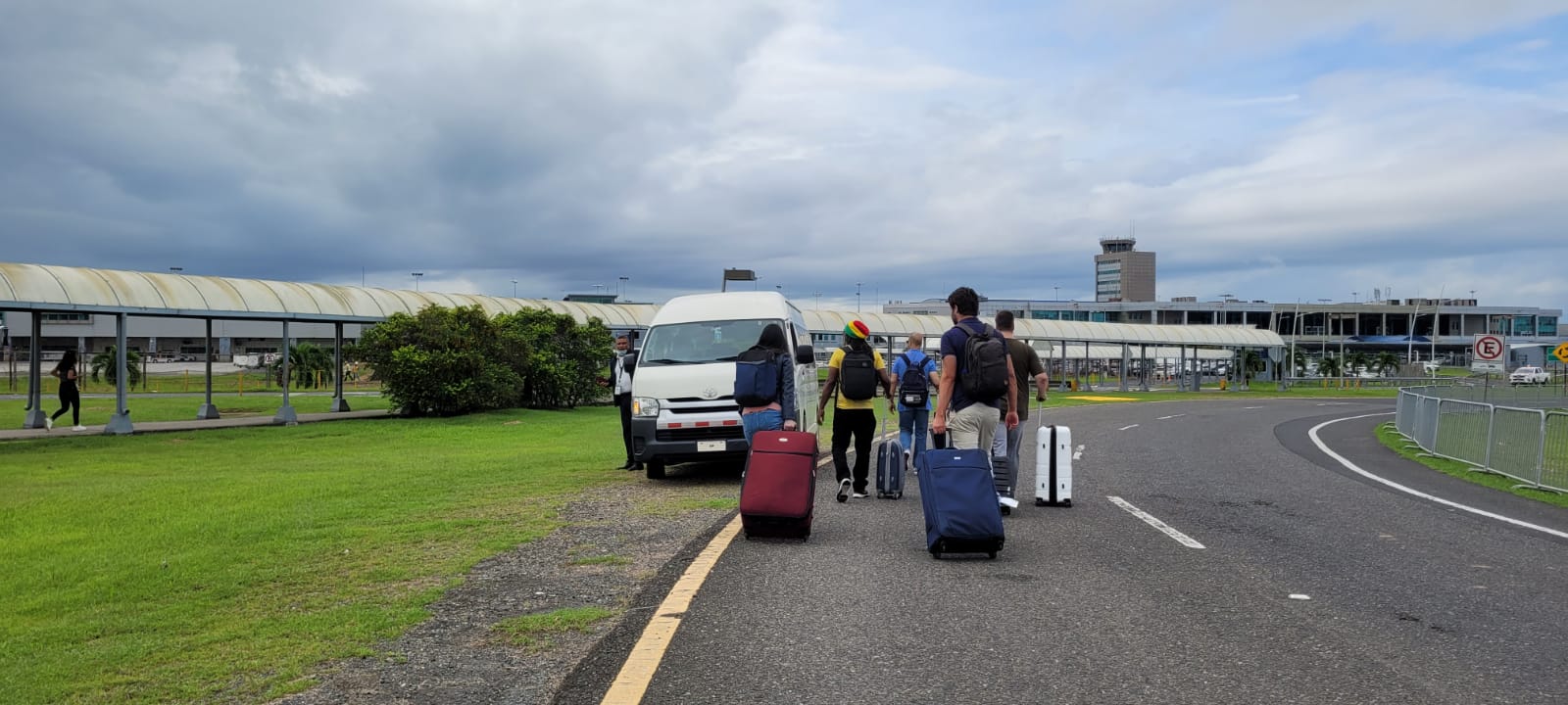  Tocumen activa plan para transportar a viajeros afectados