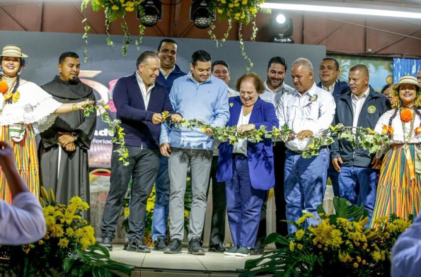  Vicepresidente Carrizo inaugura la Feria de Boquete