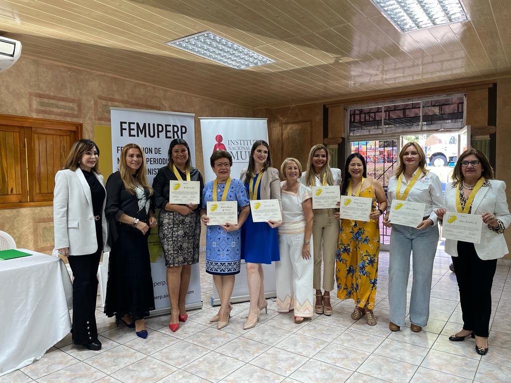 FEMUPERP reconoce a mujeres destacadas en Panamá