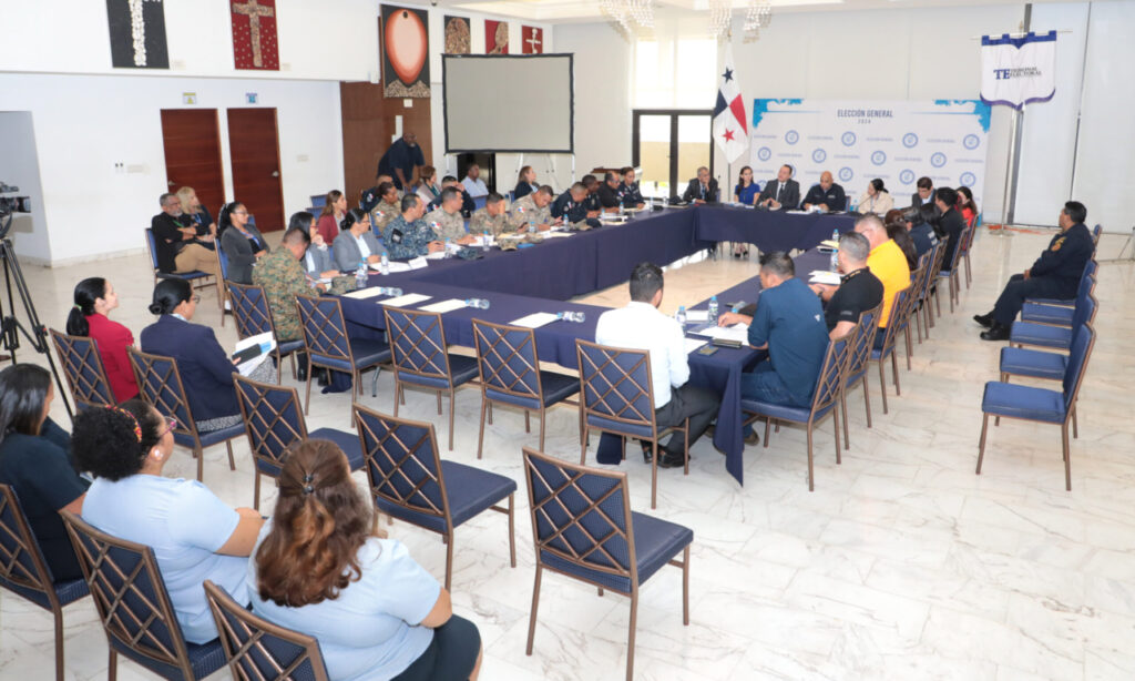 Encuentro de coordinación con estamentos de seguridad