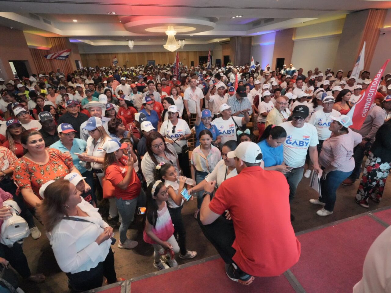 El recorrido del triunfo de Gaby y su encuentro con el pueblo