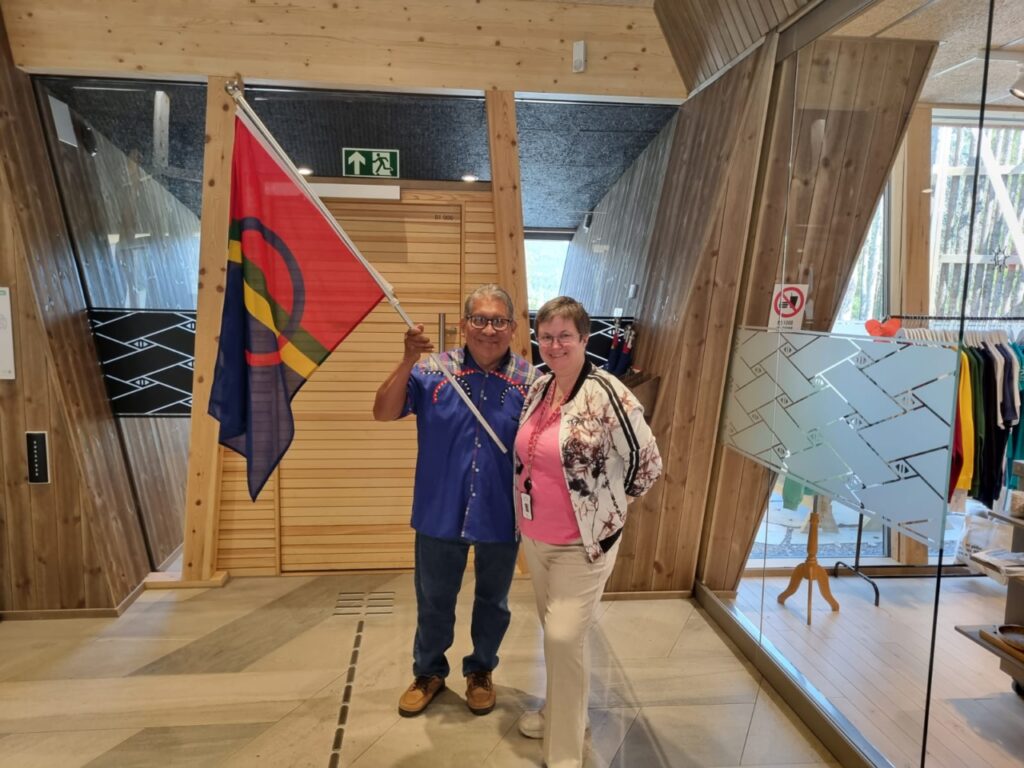 Intercambio cultural entre Ngobe e indígenas Sami de Noruega