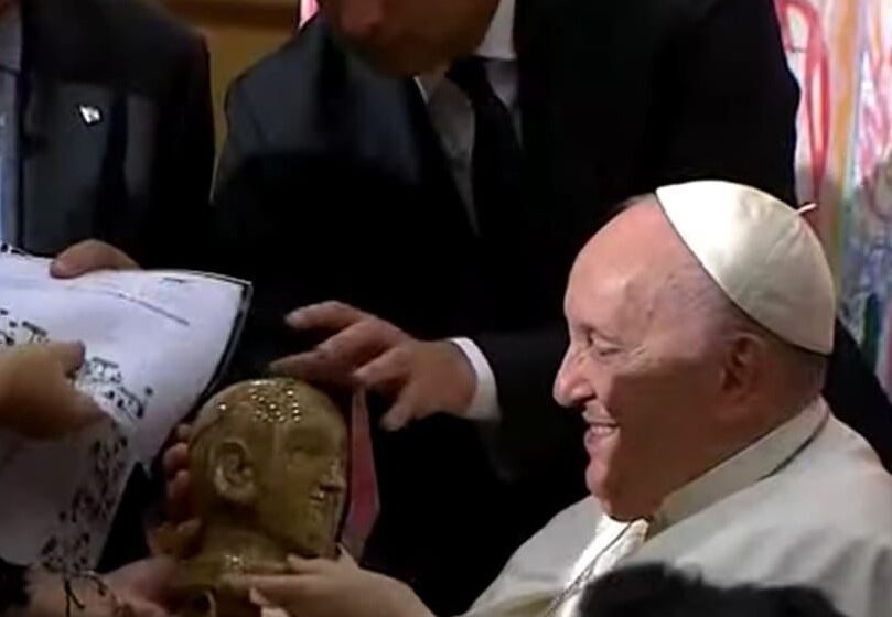  Artesanía penonomeña de “Piedra de Jabón” en el Vaticano