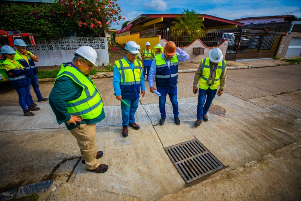 Saneamiento de Panamá supervisa obra