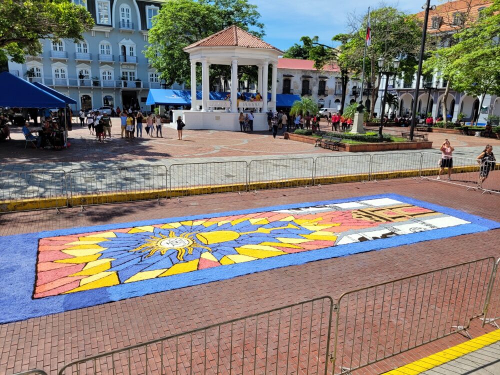 Diablos de la Chorrera se presentan en Corpus Christi del Casco