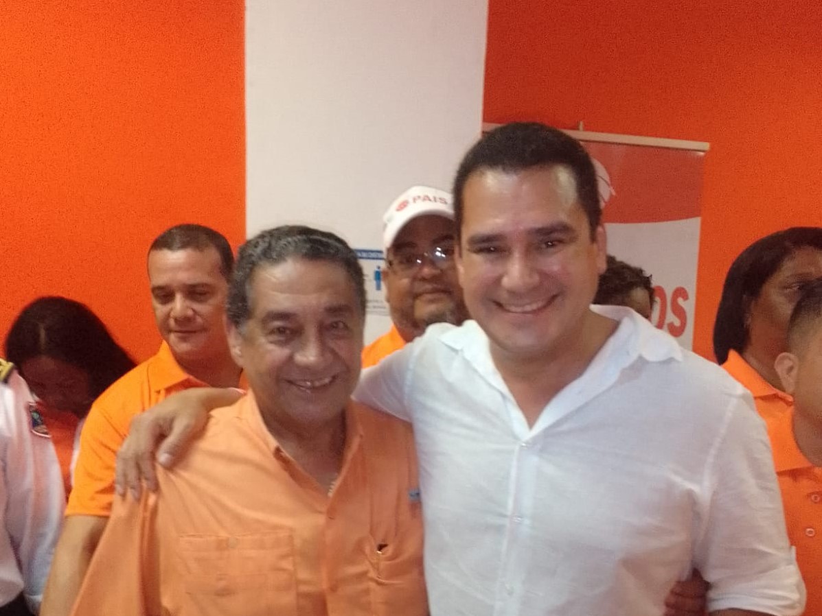 " TripleR" se postula como candidato a la Alcaldía de Panamá