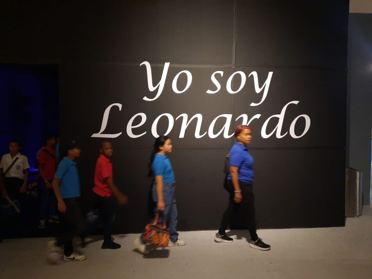 arte-de-leonardo-da-vinci-capta-la-atencion-de-escolares