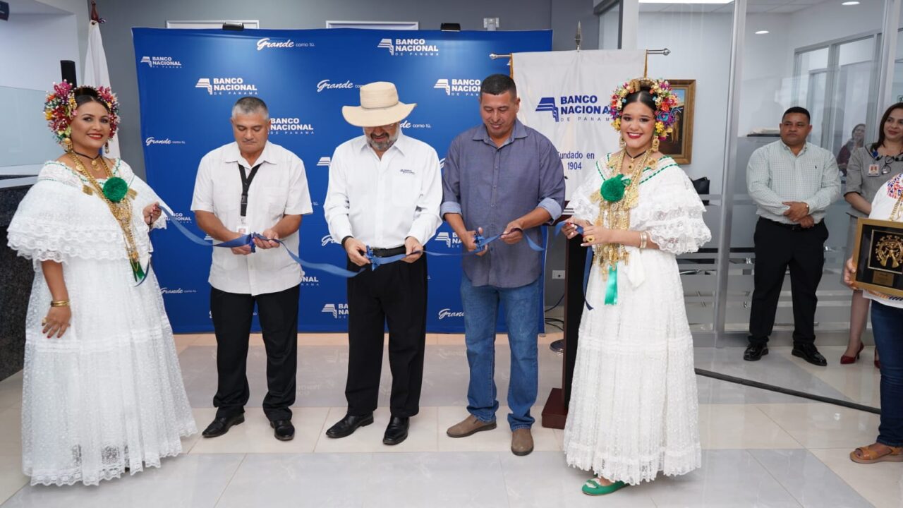 Banconal rinde homenaje a valores culturales de la provincia de Herrera