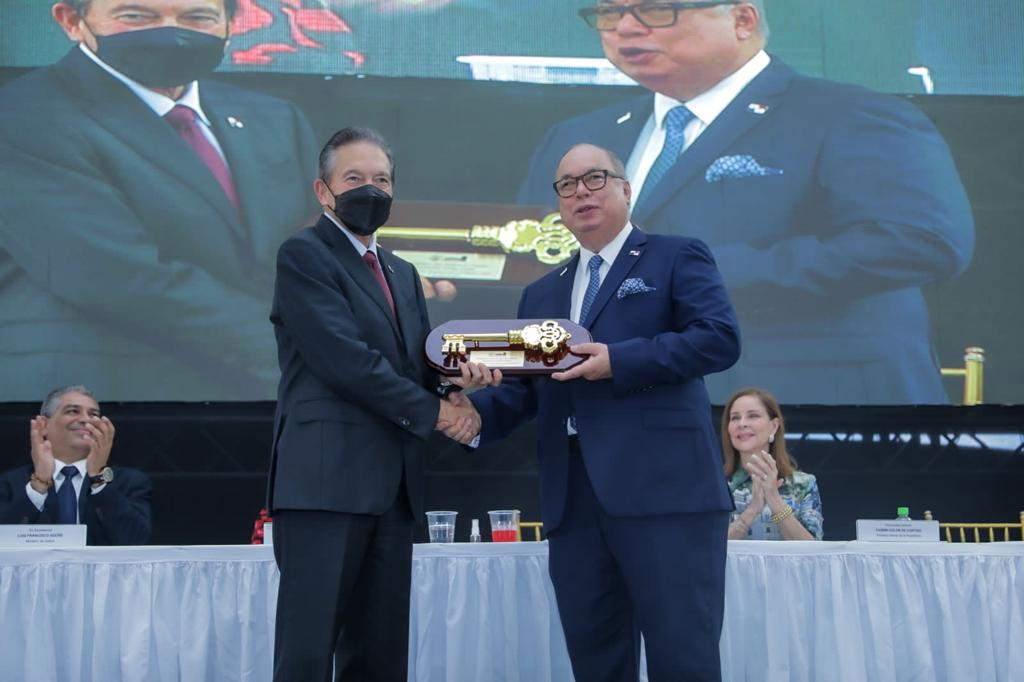 Presidente Cortizo Cohen entrega a los panameños la Ciudad de la Salud