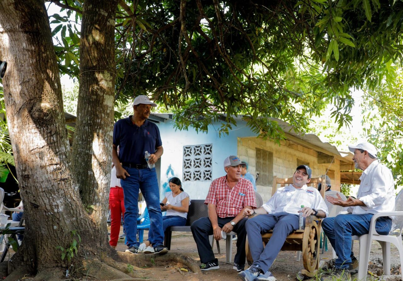 Con el compromiso de ir de frente contra la corrupción, Gaby Carrizo