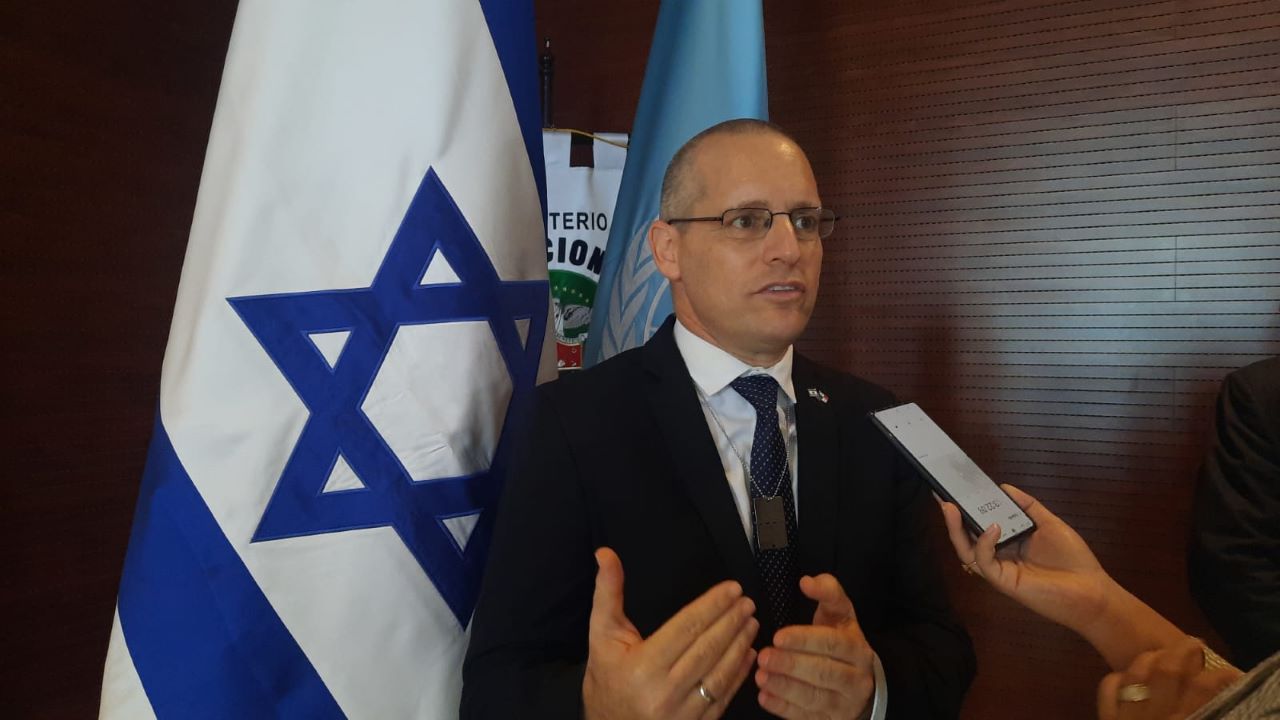 MINRE y embajada de Israel conmemoran el Día Internacional en Memoria del Holocausto