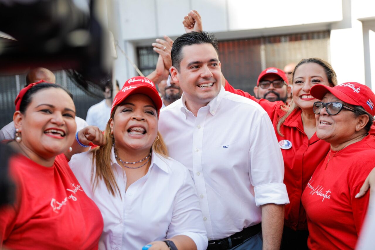 Con abrumador respaldo inicia campaña PRD y Molirena  