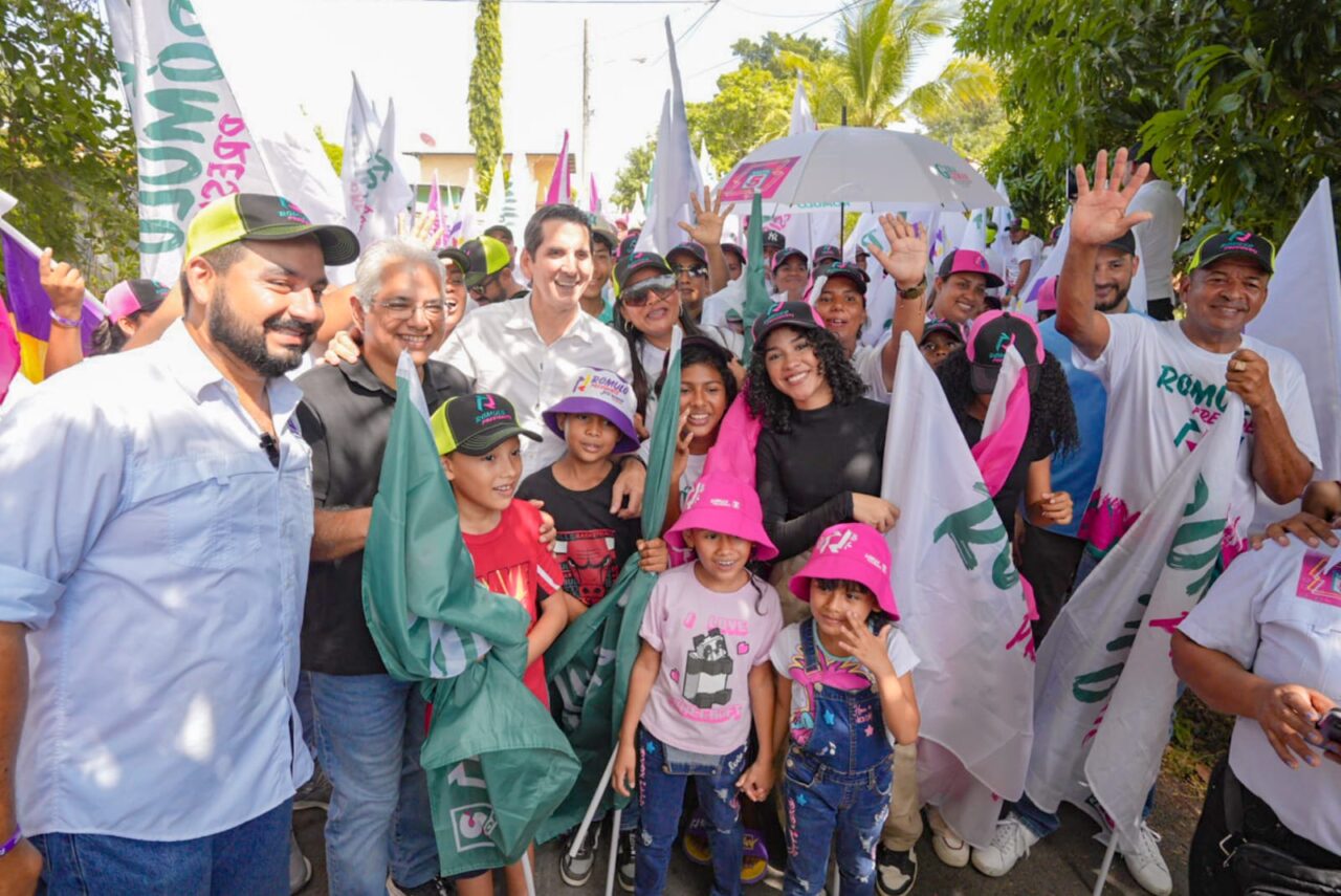 Aceptación de Rómulo Roux sigue creciendo, recorrió Coclé y Panamá Oeste