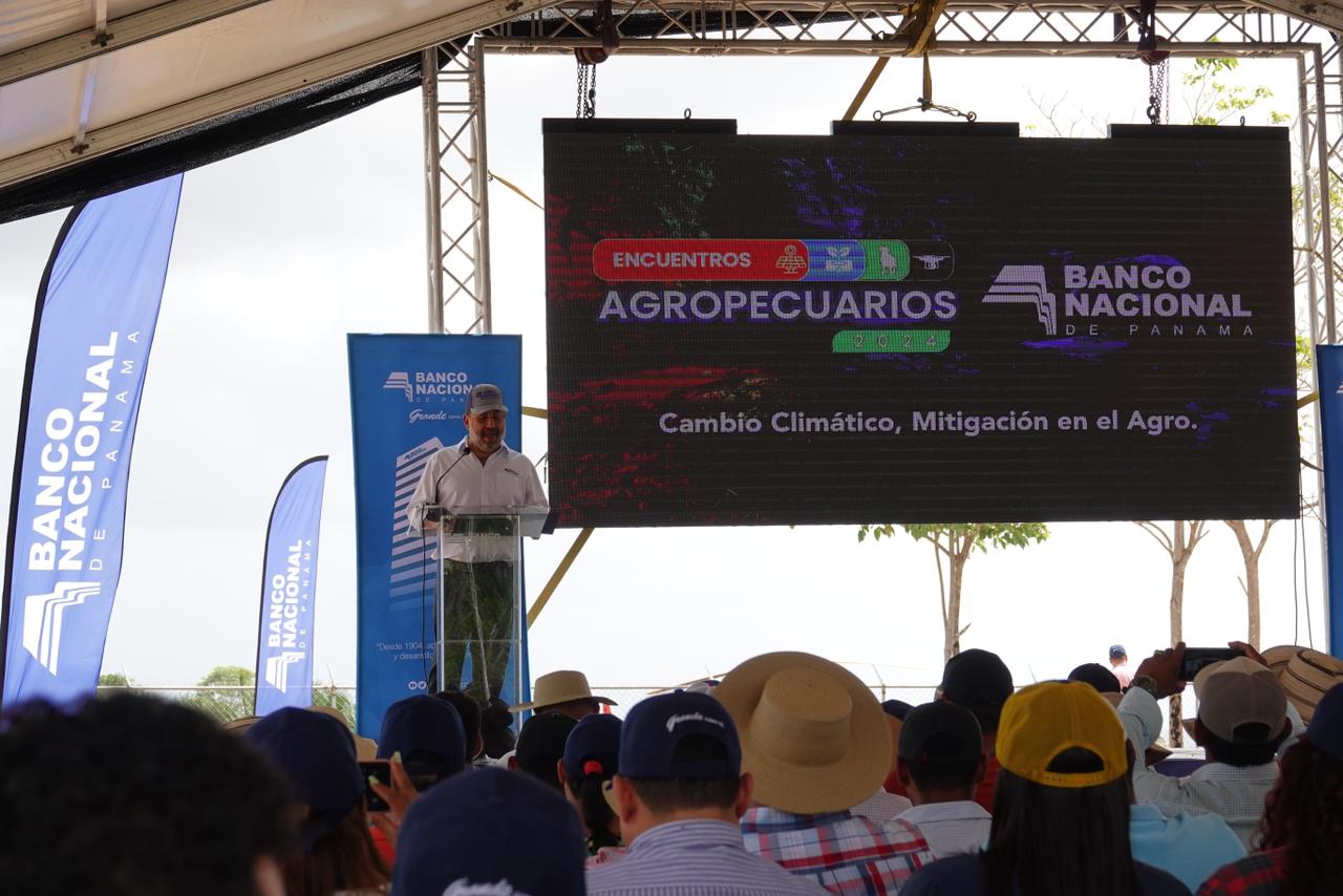 Docencia en producción sostenible para productores de Panamá Este y Darién