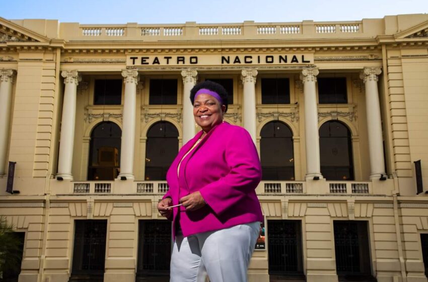  Tributo Musical a las Mujeres: Electra Castillo Dirige en El Salvador