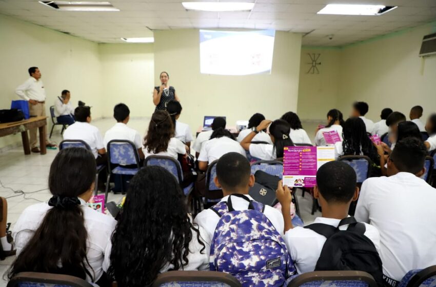  Más de 600 estudiantes se capacitan en derechos humanos