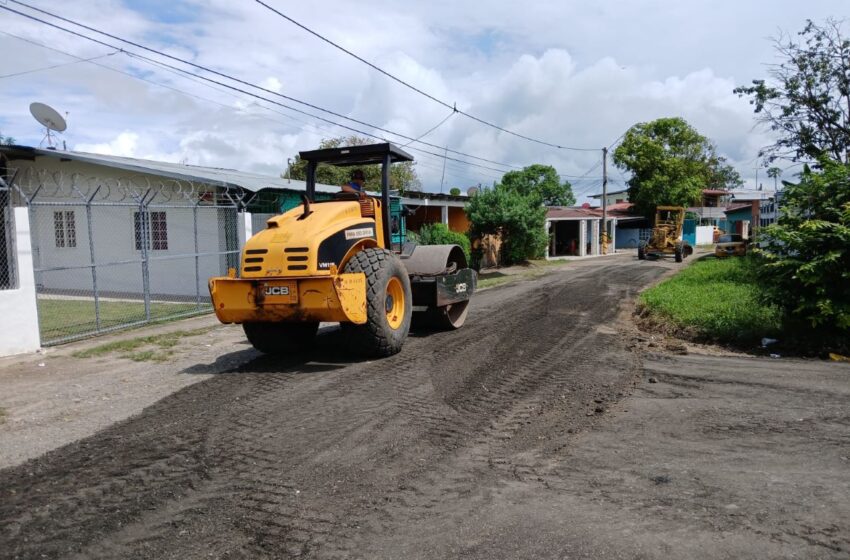  MOP mejora calle Los Pescadores en el corregimiento de Veracruz