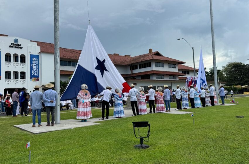  Siembra de Banderas: una tradición con más de 20 años de historia en Ciudad del Saber