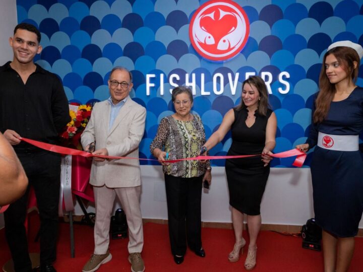 Fish Lovers Ceviche & Bar estrena local principal en el centro