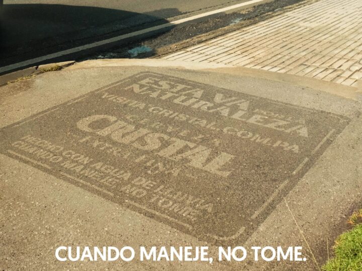 Cerveza Cristal refuerza su compromiso ambiental con intervención urbana el reciclaje
