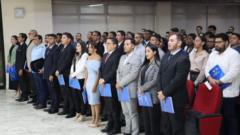 Aviadores panameños avanzan su carrera con diplomados especializados