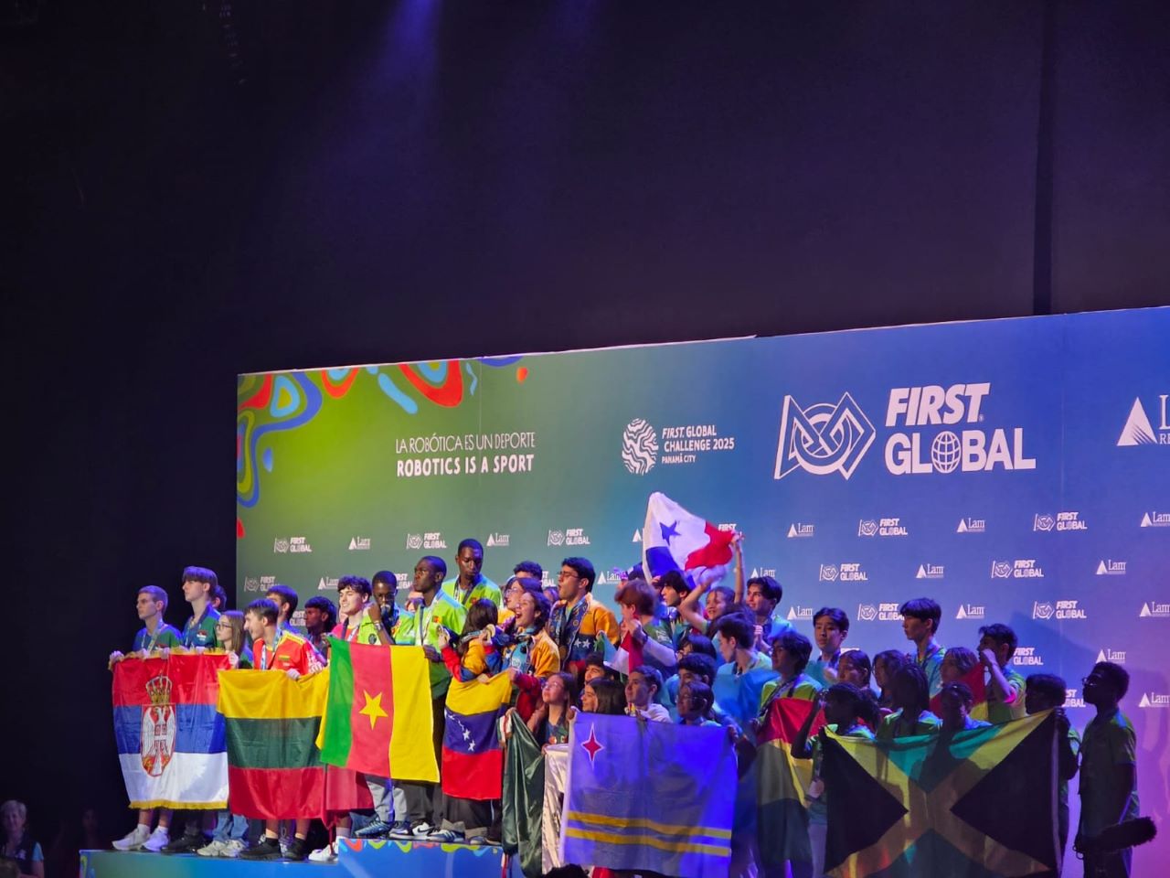Panamá hace historia en la First Global Challenge