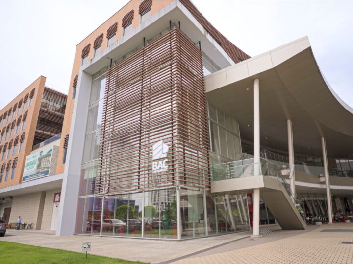 BAC formaliza su casa matriz en Panamá