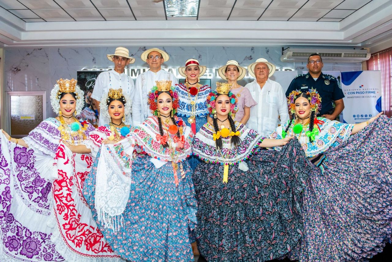 Desfile de las Mil Polleras 2026 impulsa el turismo cultural en Panamá