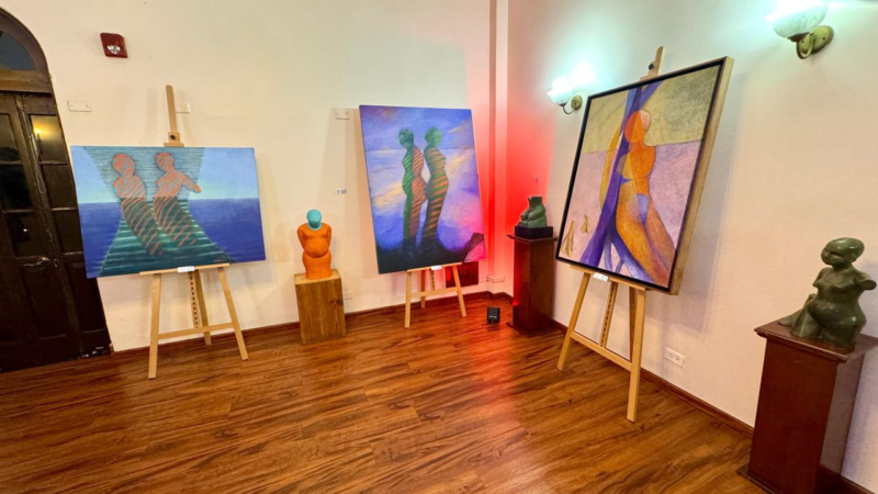 Coqui Calderón presenta “Arraigadas” en la Casa Museo Banconal