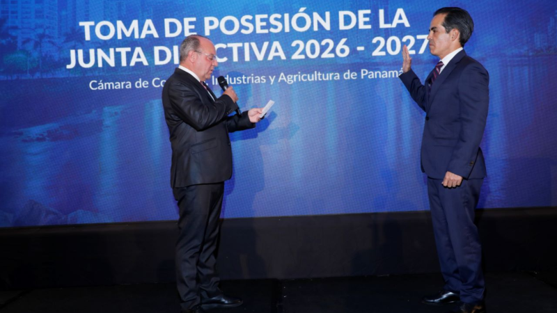 Aurelio Barría Pino asume la presidencia de la CCIAP en Panamá