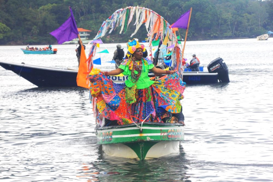 desfile acuático
