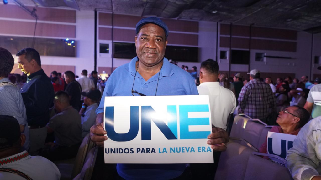 UNE