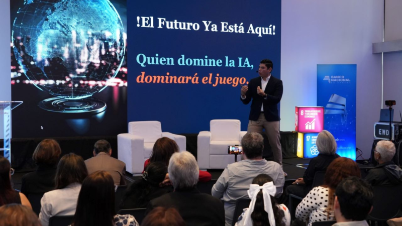 Banconal impulsa innovación y ética en foro de comunicación