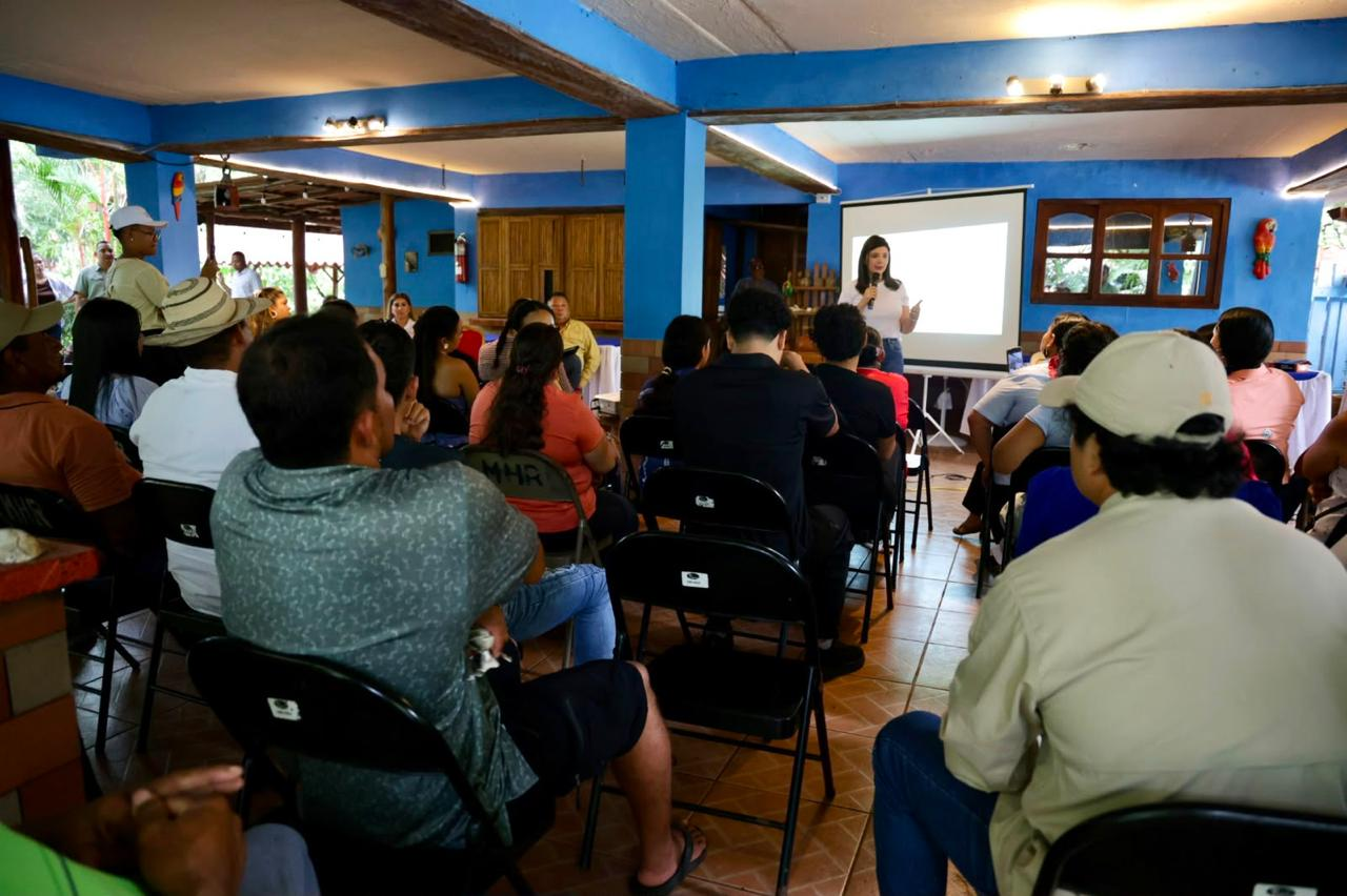 Mitradel acerca más oportunidades de empleo y capacitación en Mariato de Veraguas