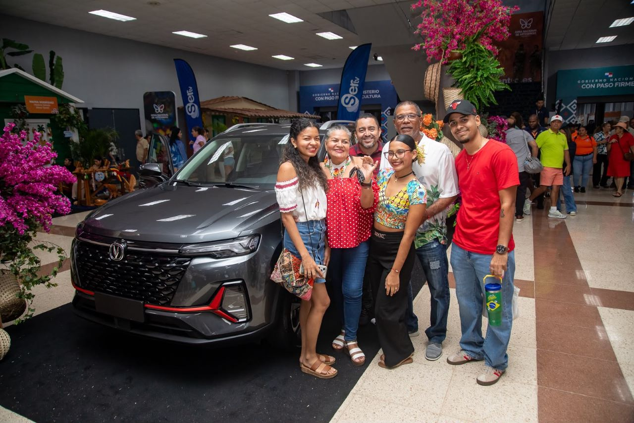 La suerte llegó a La Chorrera con el Changan de la Feria de Artesanías