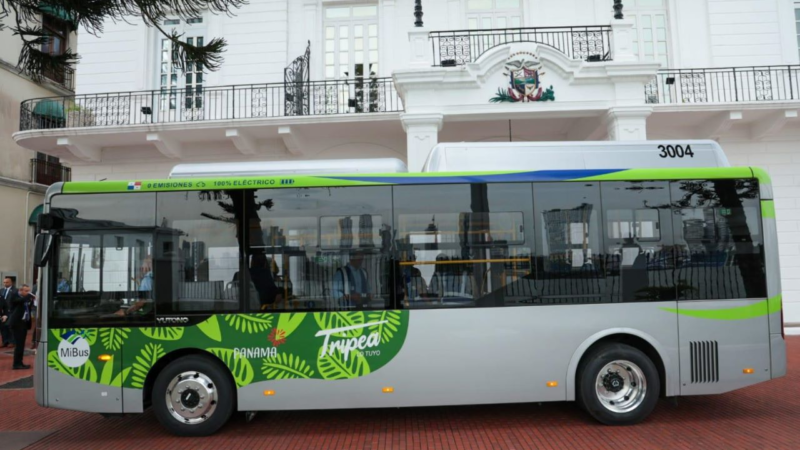 Cinco buses 100% eléctricos ya recorren el Casco Antiguo de Panamá
