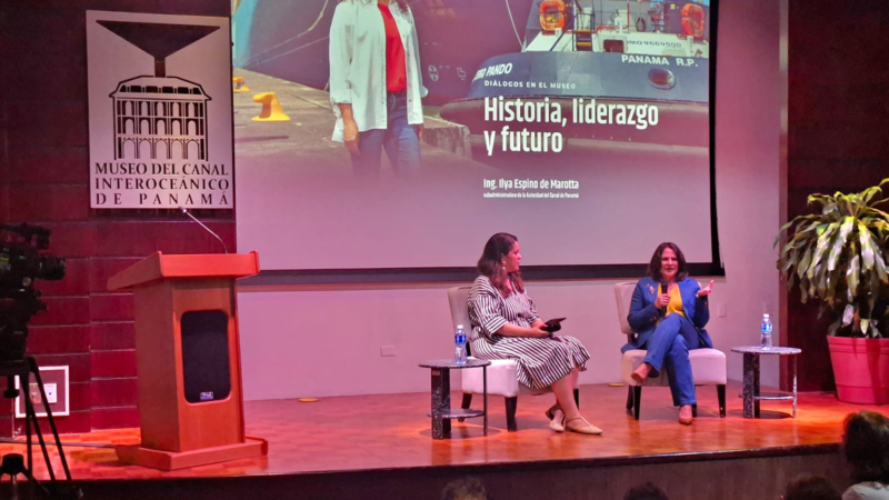 Museo del Canal pone en debate el futuro de la vía junto a Ilya de Marotta