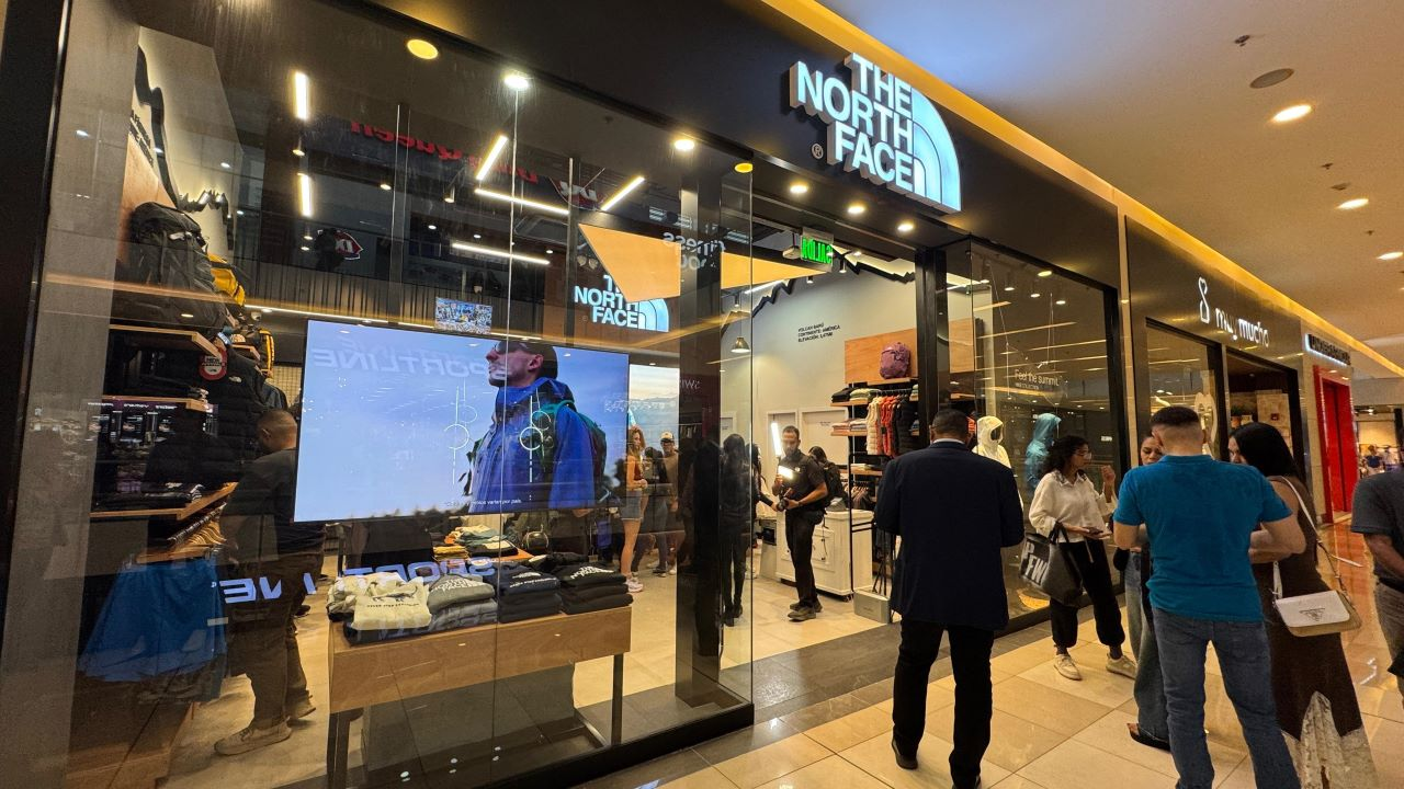 The North Face inaugura nueva tienda en Multiplaza Pacific, Panamá