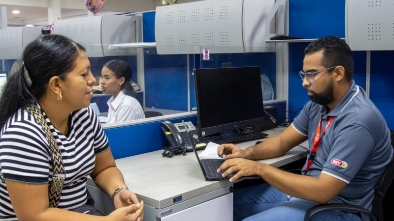 Ministra Muñoz destaca el empleo digno como clave para la estabilidad y las oportunidades