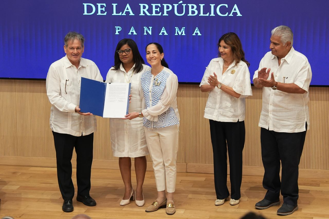 Mulino inaugura nuevo Centro de Visitantes del Parque Nacional San Lorenzo en Colón
