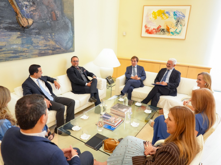 Dos empresas españolas evalúan instalar centros de distribución en Panamá