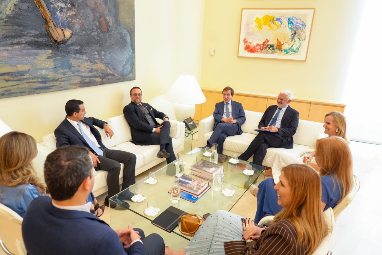 Dos empresas españolas evalúan instalar centros de distribución en Panamá