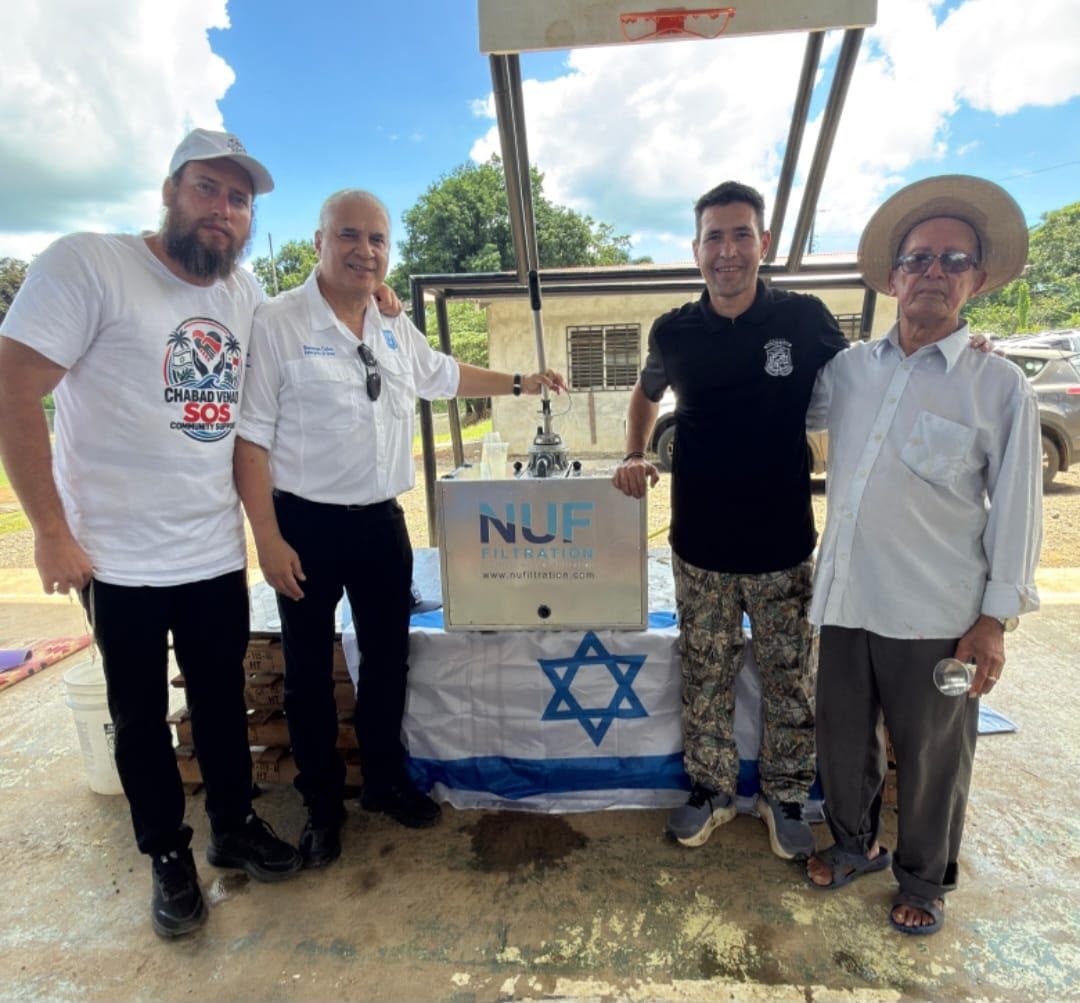 Israel entrega un sistema de purificación de agua a la comunidad de Cañas